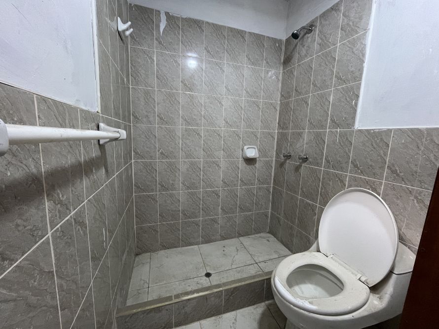 Local Comercial en la Urb. Las Quintanas