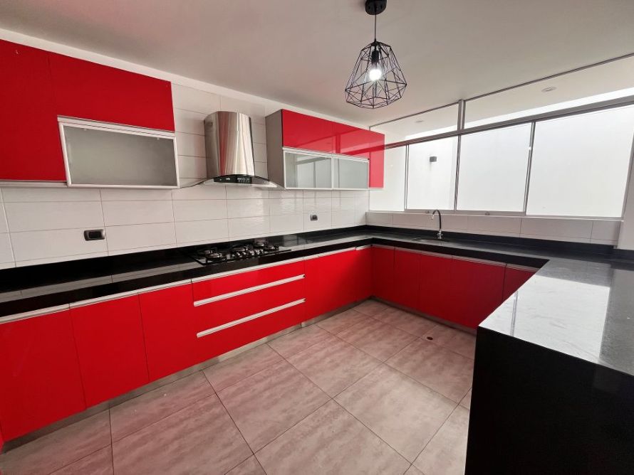 Casa Moderna en San Isidro