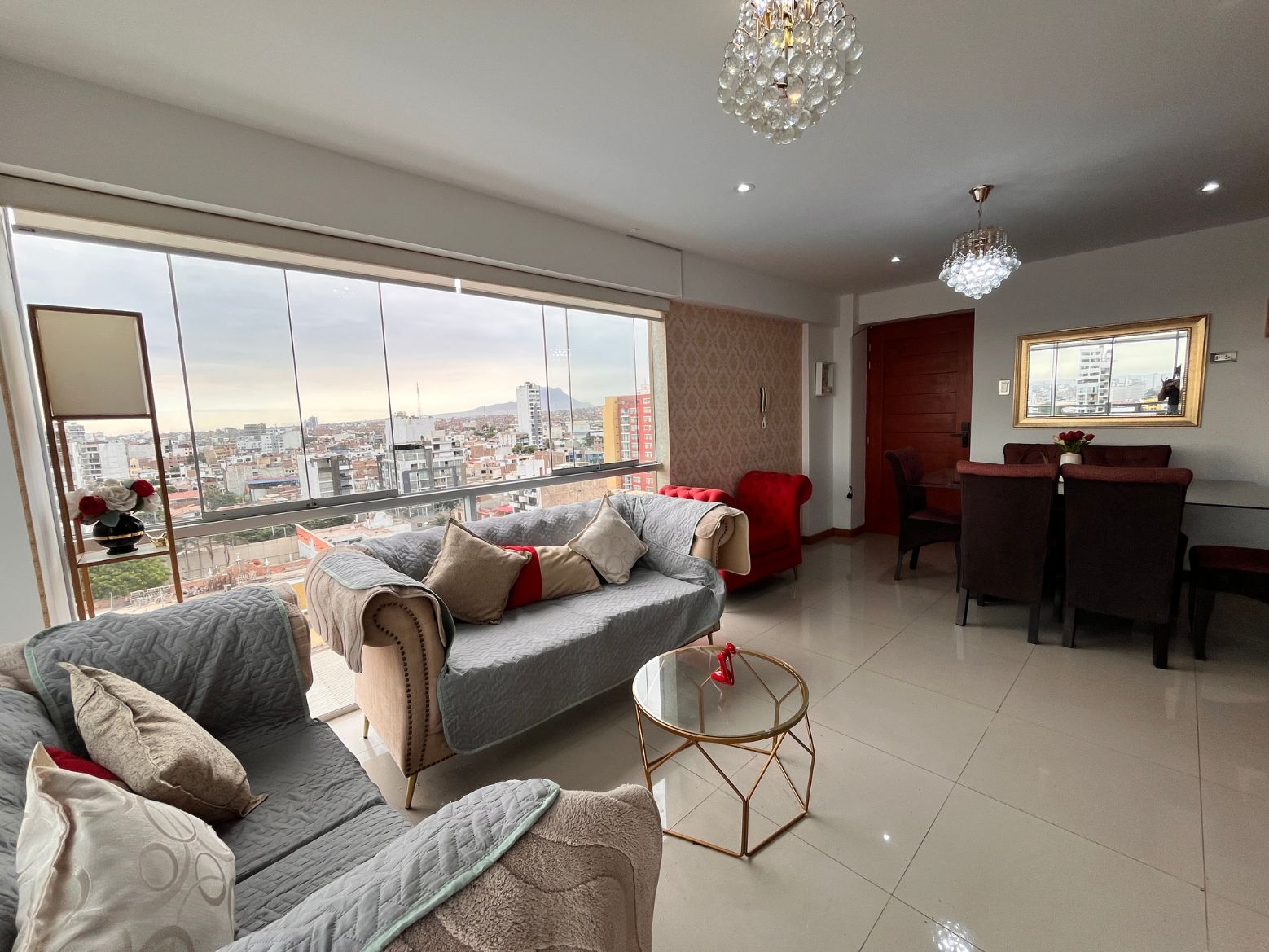 Departamento en la Urb. Primavera