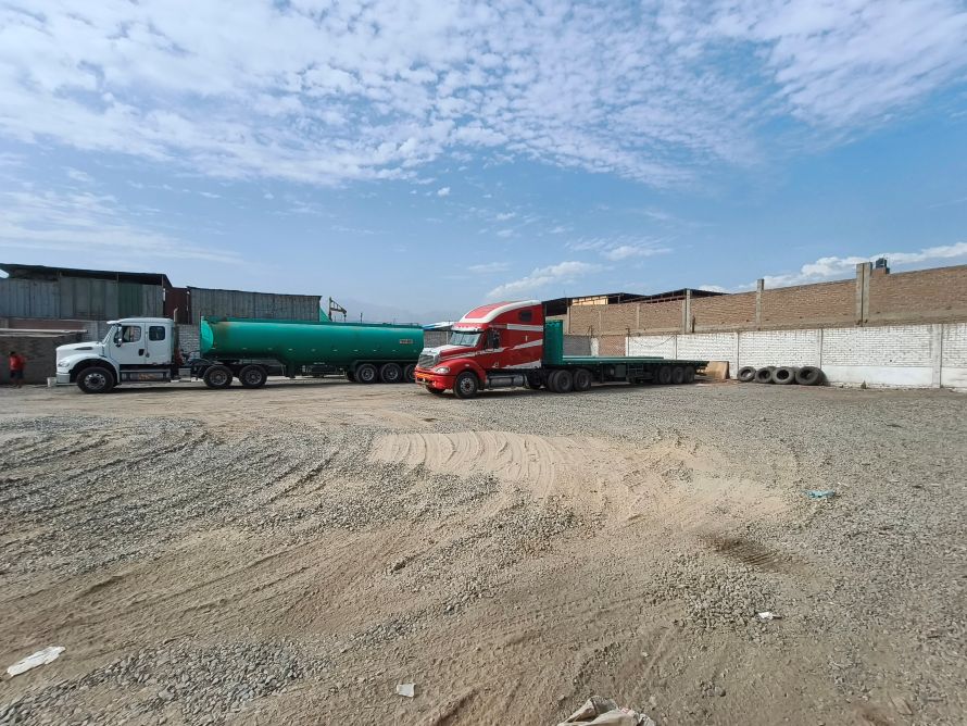 Propiedad Comercial en Semirustica Mampuesto