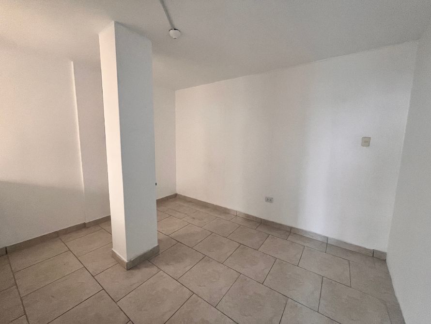 Local en Alquiler en la Av. Fátima